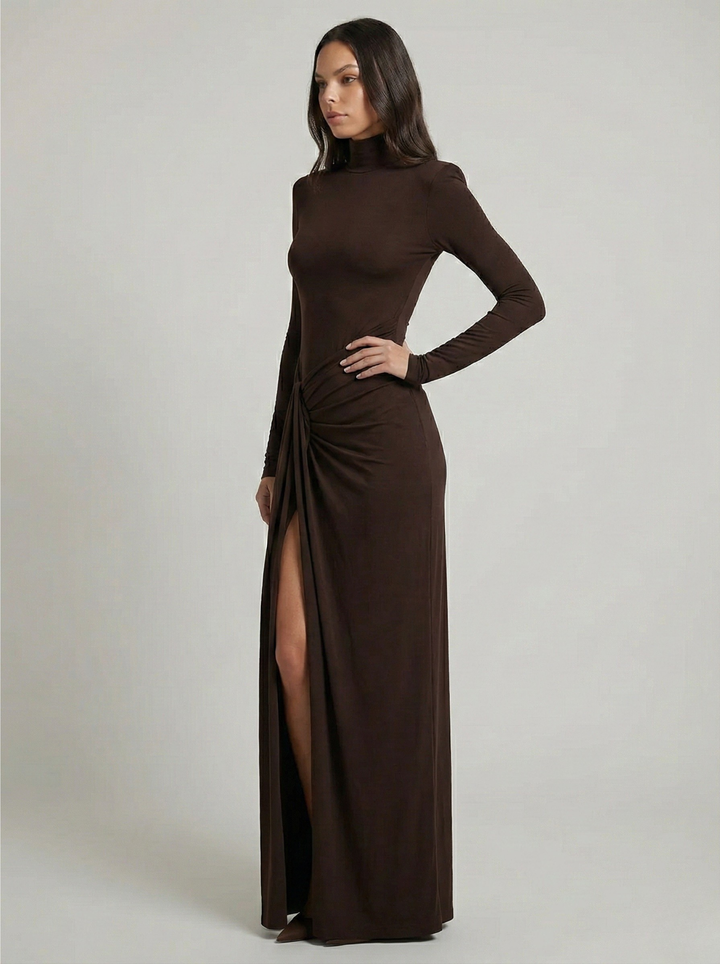 Luna’s Classy Ruched Maxi Dress