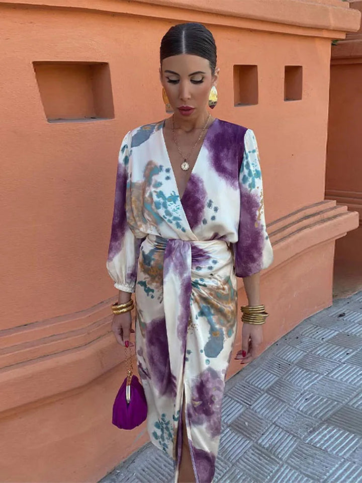 Luna’s Artistic V-Neck Midi Dress