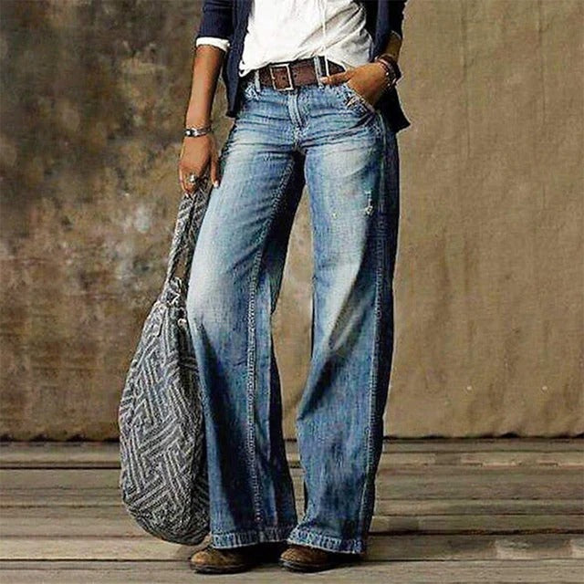 Luna’s Effortless Allure High-Rise Flare Jeans