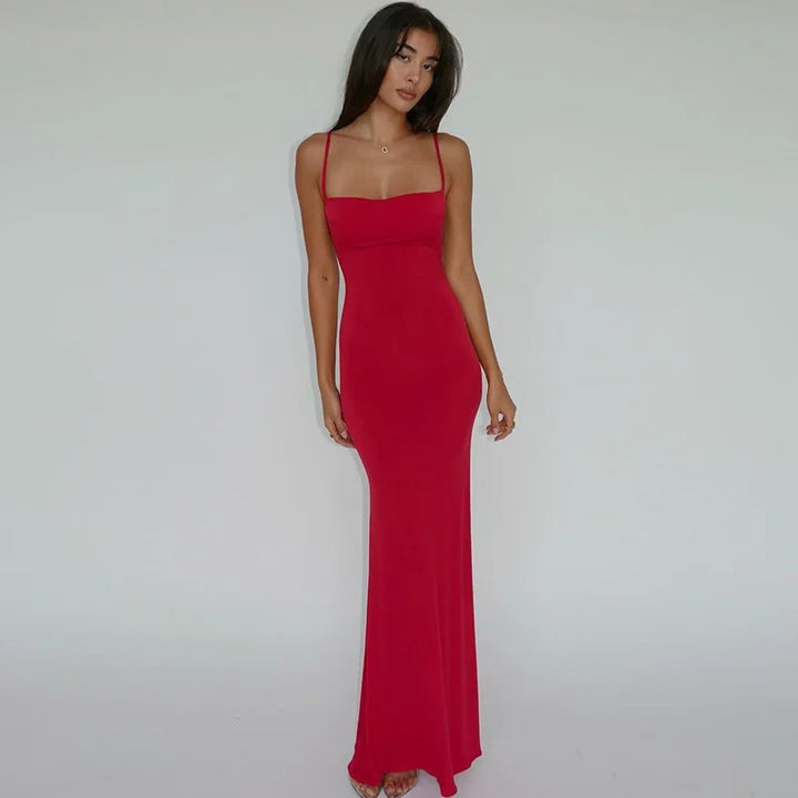 Luna’s Elegant Silhouette Maxi Dress