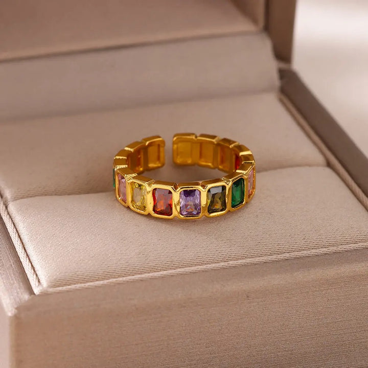 Luna’s Golden Gemstone Ring