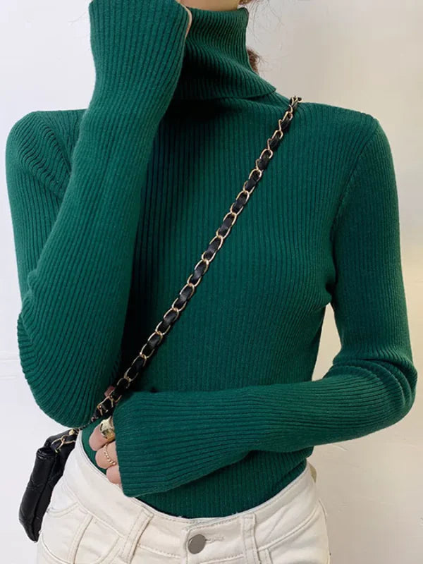 Luna’s Poised Allure Ribbed Turtleneck Top