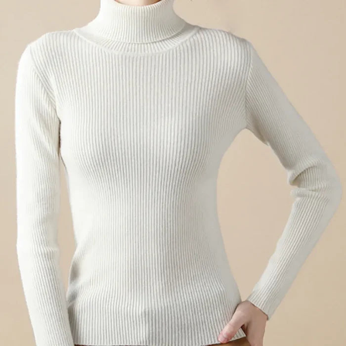 Luna’s Poised Allure Ribbed Turtleneck Top
