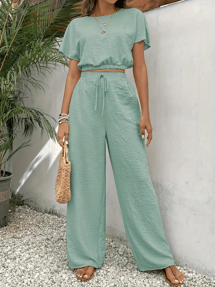 Luna’s Serene Ribbed Lounge Set