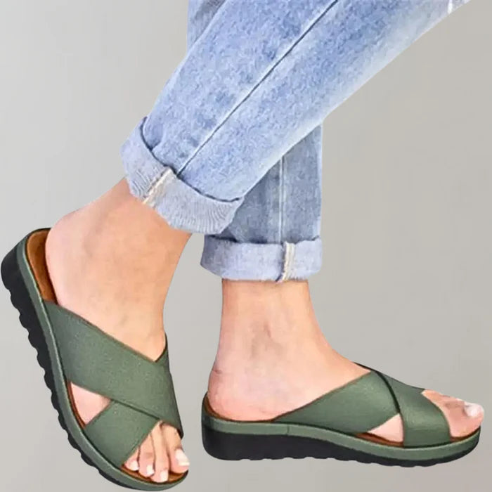 Luna’s Serene Stride Crossband Sandals