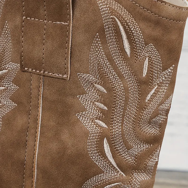Luna’s Untamed Grace Embroidered Western Boots