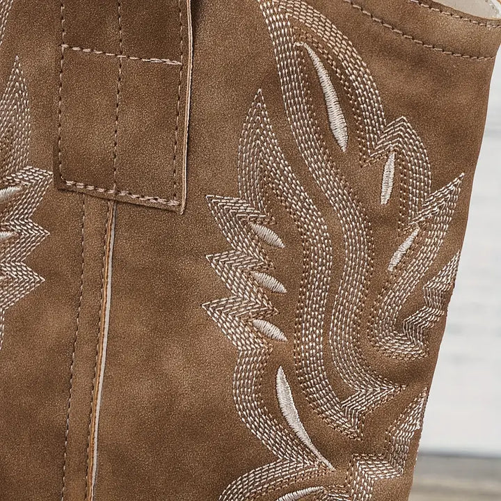 Luna’s Untamed Grace Embroidered Western Boots