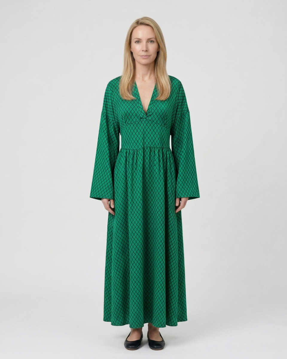 Luna’s Radiant Allure Long Sleeve Maxi Dress