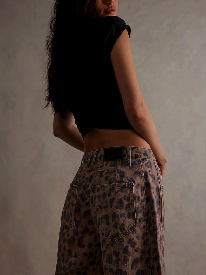 Luna’s Wide-Leg Jeans